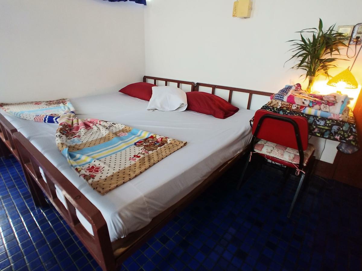 Prasuri Guest House Bangkok Extérieur photo